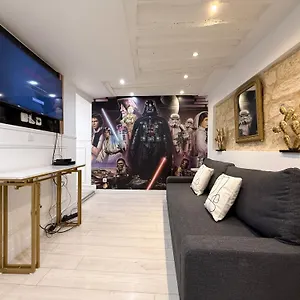 Urbanflat 41 - Disneyland In - Montorgueil , Paris France